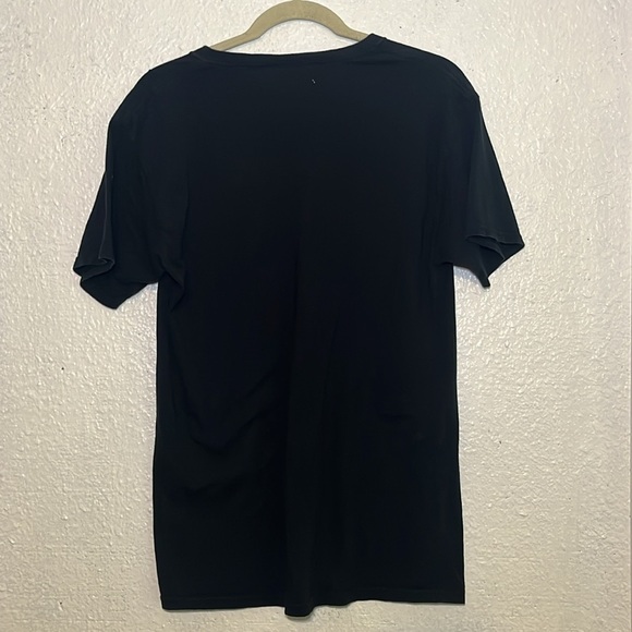 Fruit of the loom, black Groot character, T-shirt, size medium - Picture 8 of 8